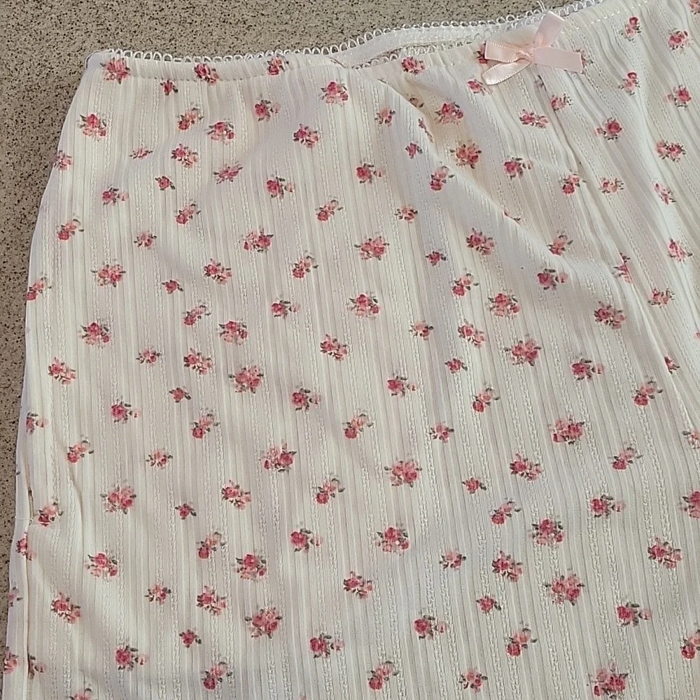 Better Together Floral Pajama Shorts With Ruffled Hem Size Small